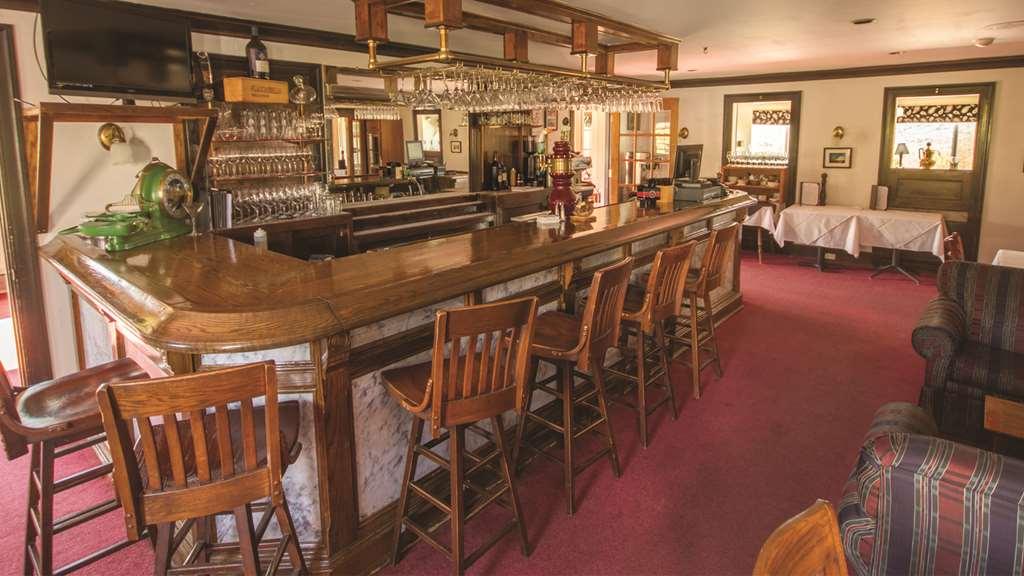 The Lucerne Inn Dedham Restaurant photo