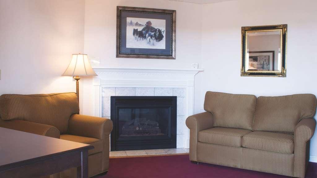 The Lucerne Inn Dedham Interior photo